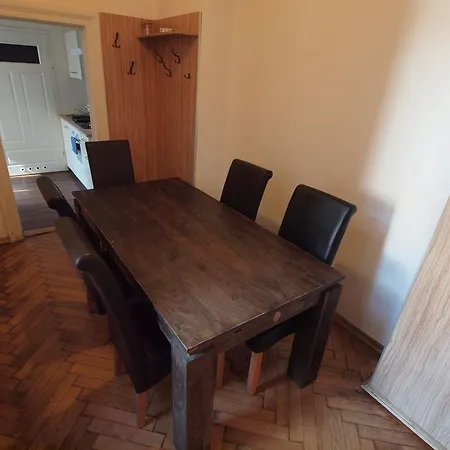 Apartament Babel *